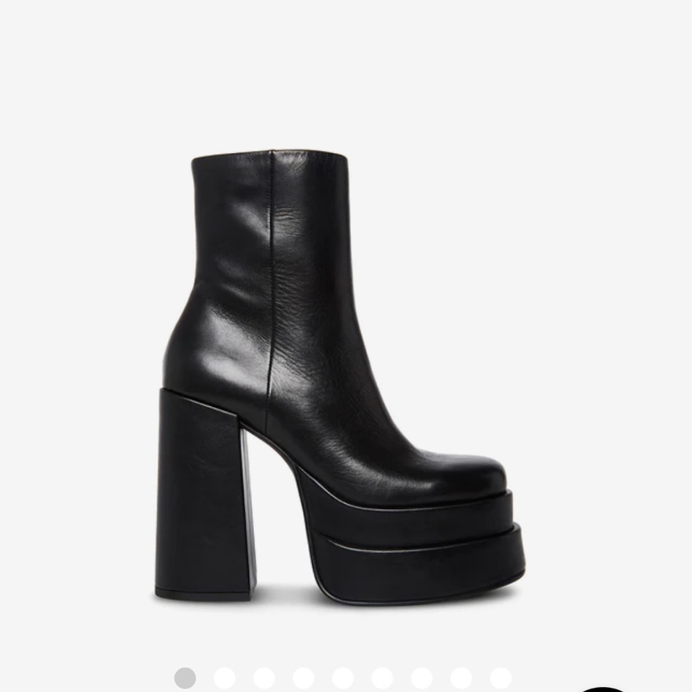 Cobra Steve Madden Boots